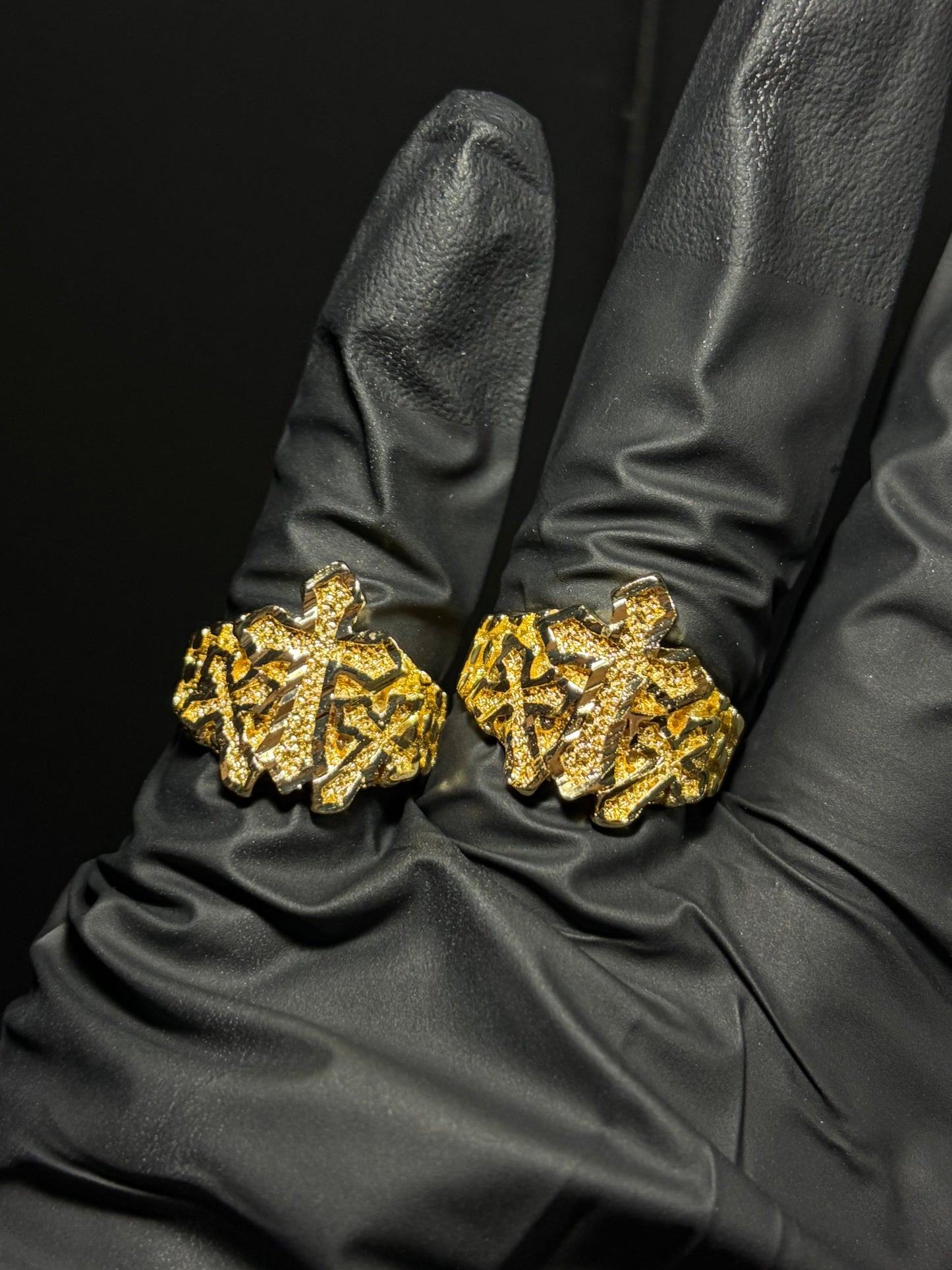 TRIPLE CROSS RING